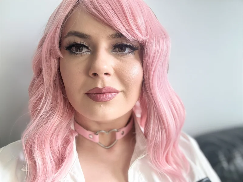 Velvet Rae OnlyFans Profile Velvet Rae OnlyFans creator with exclusive content