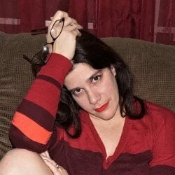 Vickiveronaxxx Exclusive OnlyFans Content Vickiveronaxxx OnlyFans brunette creator
