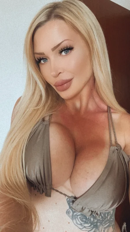 Viky Haze - OnlyFans Creator Profile Picture