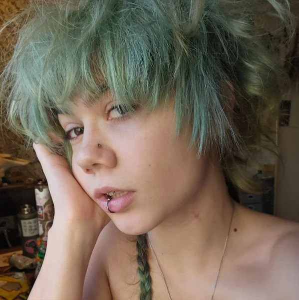 violet33 OnlyFans profile