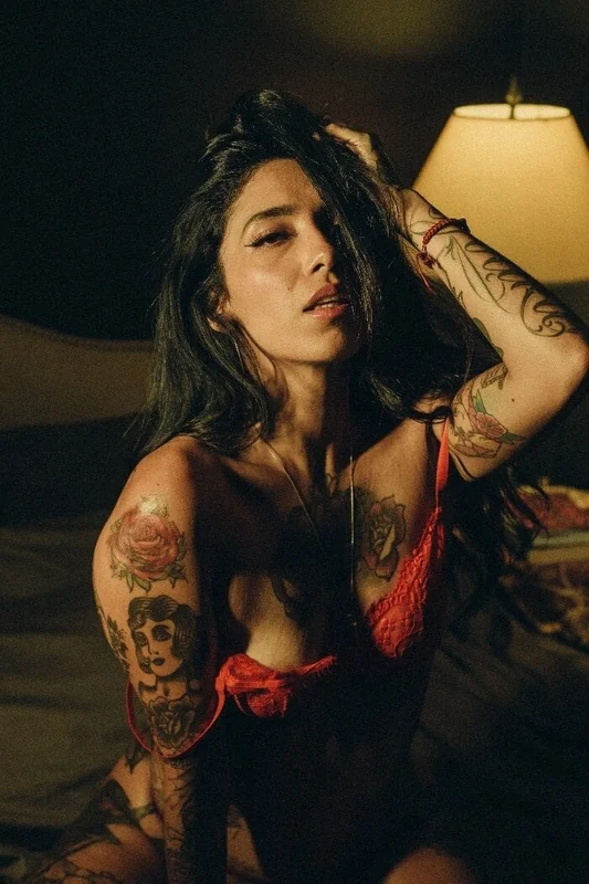 Virikasuicide OnlyFans Profile Virikasuicide OnlyFans Slim Tattooed Creator