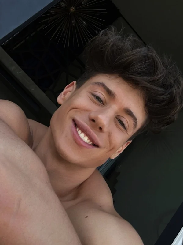 Vlett OnlyFans profile