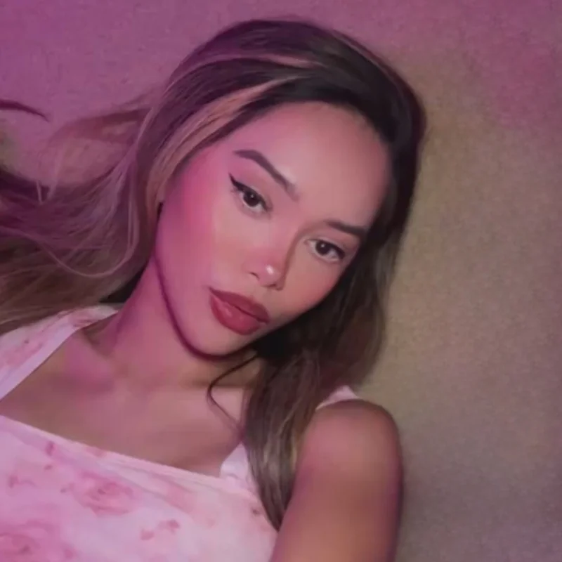 Waifu2cute4u OnlyFans internet gf
