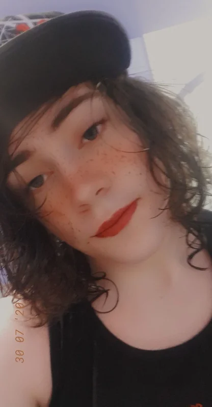 ❤Ellie❤ on OnlyFans showcasing unique content