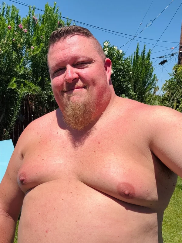 Westcub86 OnlyFans creator showcasing outdoor content