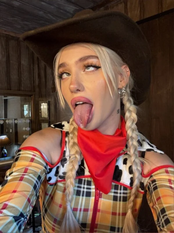 ari ur baby - OnlyFans Creator Profile Picture