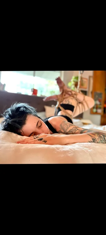 Astrid Lamia - OnlyFans Creator Profile Picture