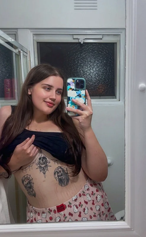 N - OnlyFans Creator Profile Picture