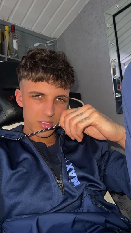 Lew OnlyFans Profile Lew OnlyFans creator with exclusive content