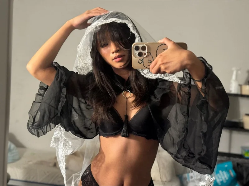 Xoey Li OnlyFans profile