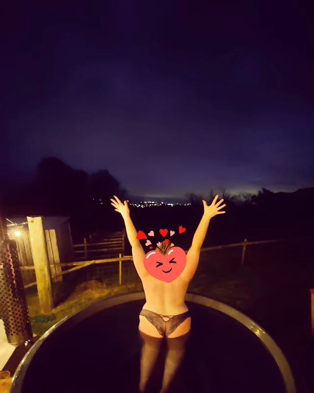 Orange Fox OnlyFans creator fiery redhead