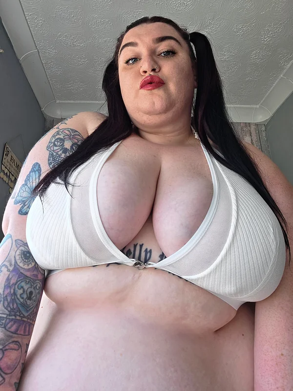 Xskylarosexx OnlyFans creator with unique content