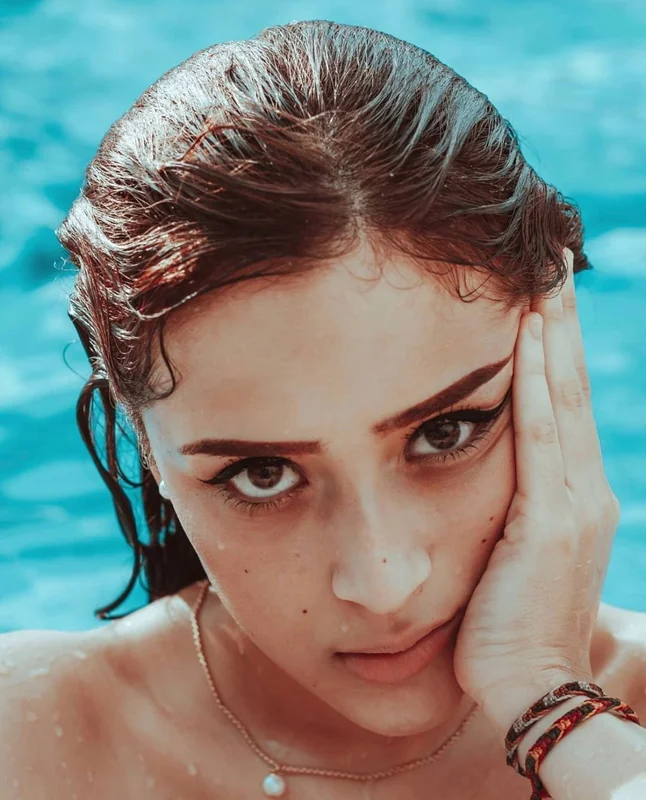 Xsofialopez OnlyFans creator with artistic photography