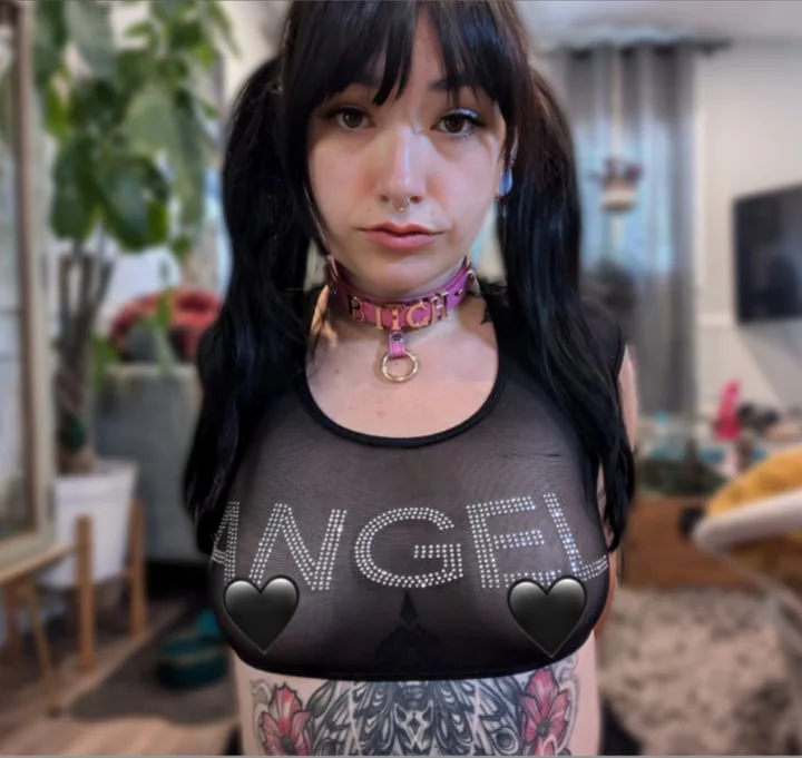 Xy0ursexysofx OnlyFans creator with exclusive content