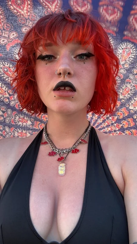 Cassie Solis OnlyFans Profile Cassie Solis OnlyFans alternative goth beauty