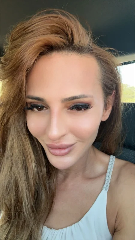 Yklorena OnlyFans creator with engaging content