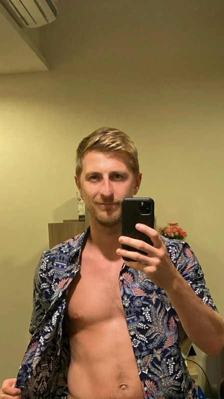 Yourbritishguy OnlyFans British guy with exclusive content.
