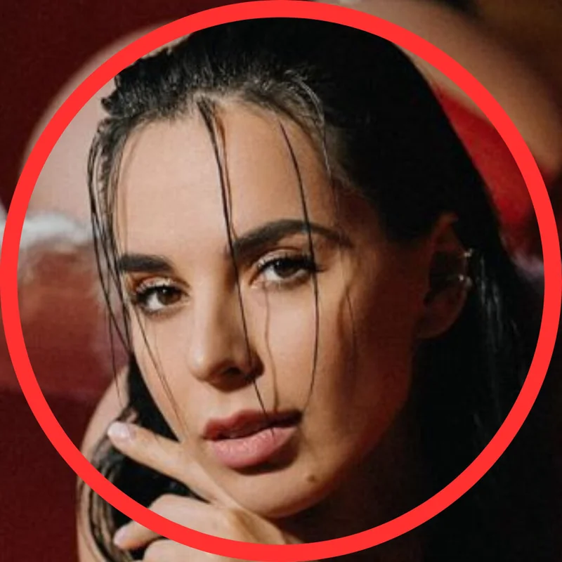 Emily OnlyFans Profile Emily OnlyFans creator with captivating lifestyle photos.