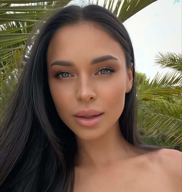 Mila Moore - OnlyFans Creator Profile Picture