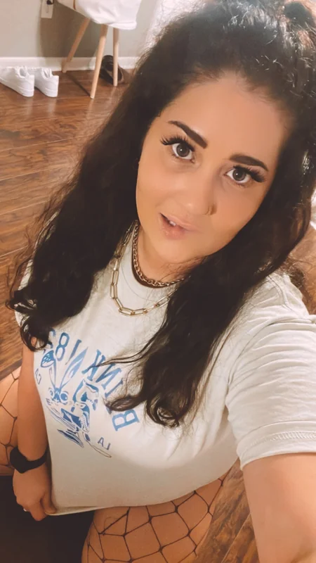 Bella Ché - OnlyFans Creator Profile Picture