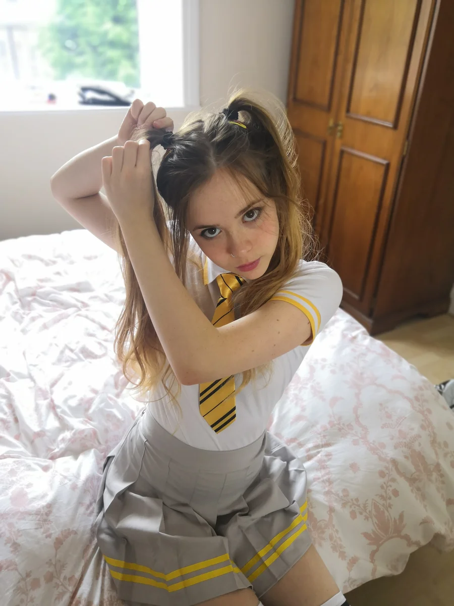 Yourlittlemaya OnlyFans profile