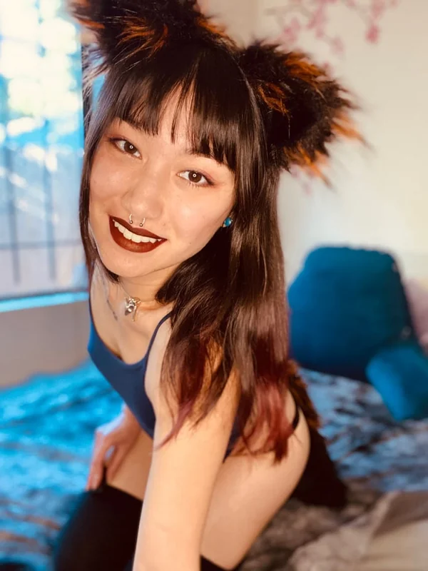 Yurifoxgirlvip - OnlyFans Creator Profile Picture