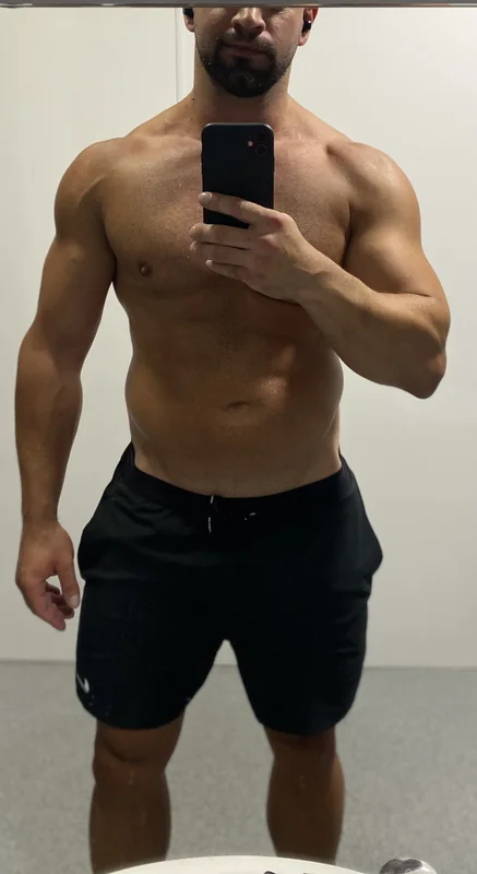 ZachBTTM OnlyFans amateur creator