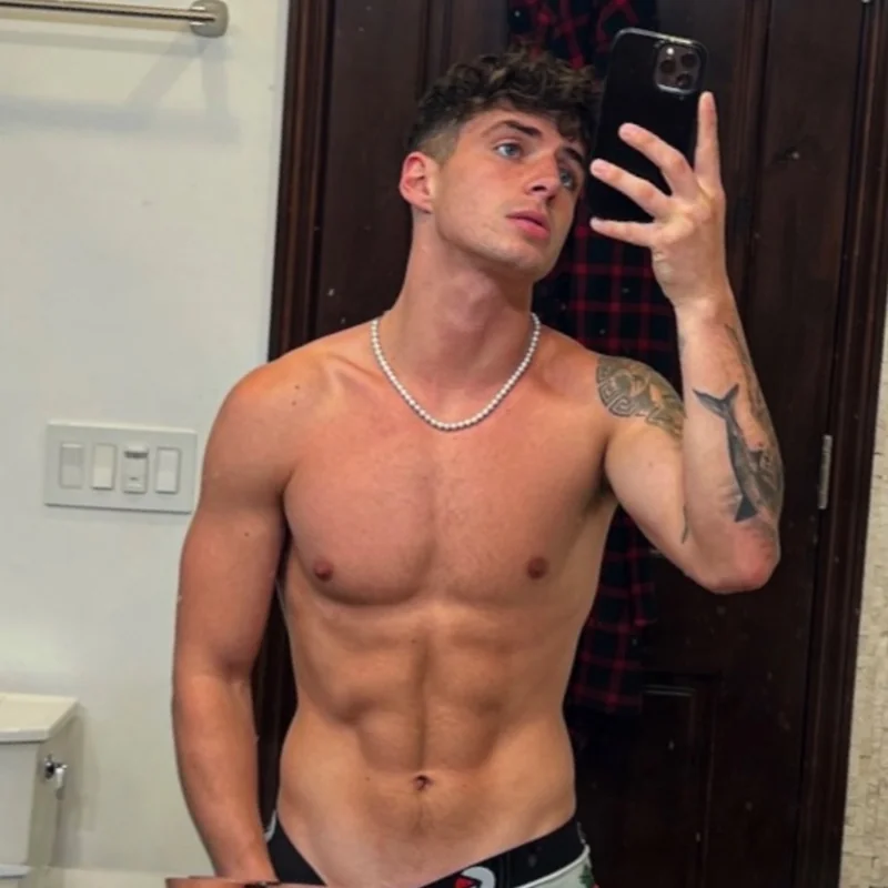 Zach OnlyFans Profile Zach OnlyFans playful content creator