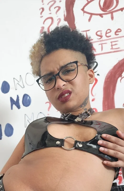 🌟🎄 Kinky Fetishist, Zafyre! OnlyFans Kinky Domme