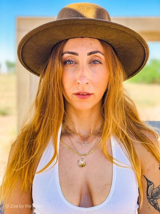 Zoe by the River - OnlyFans Creator Profile Picture